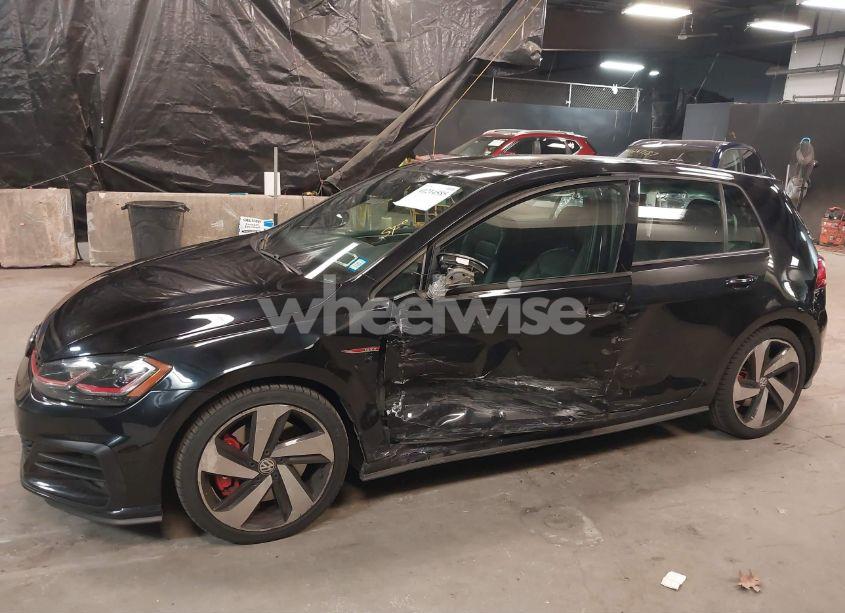 Photo 6 of 2019 Volkswagen Gti S/SE/AUTOBAHN/RABBIT EDITION (VIN 3VW5T7AU0KM025789)