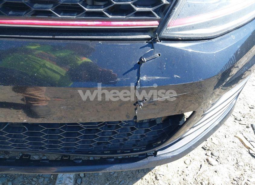 Photo 17 of 2015 Volkswagen Golf GTI 2.0T SE 4-DOOR (VIN 3VW5T7AU1FM067068)