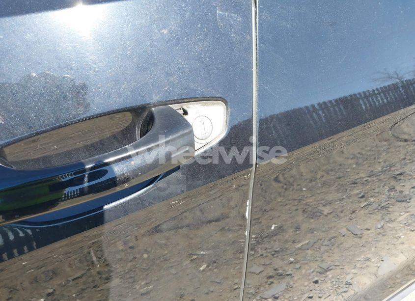 Photo 6 of 2015 Volkswagen Golf GTI 2.0T SE 4-DOOR (VIN 3VW5T7AU1FM067068)