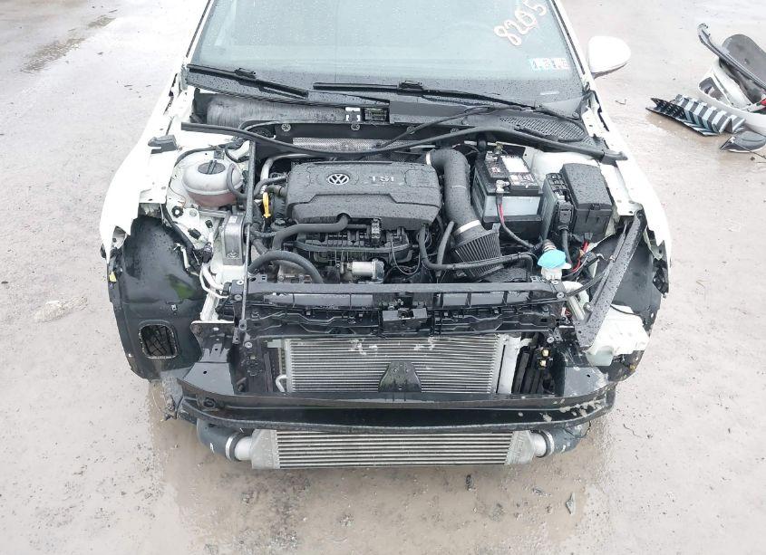 Photo 10 of 2015 Volkswagen Golf GTI 2.0T S 4-DOOR (VIN 3VW5T7AU1FM068205)