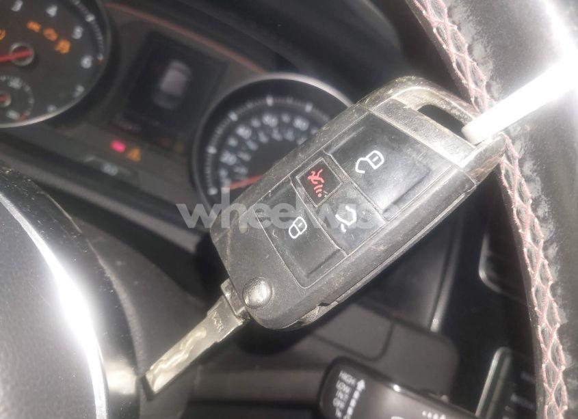 Photo 11 of 2015 Volkswagen Golf GTI 2.0T SE 4-DOOR (VIN 3VW5T7AU2FM086857)