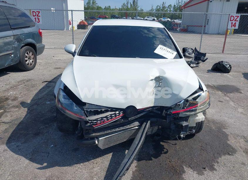 Photo 12 of 2015 Volkswagen Golf GTI 2.0T S 4-DOOR (VIN 3VW5T7AU3FM019247)