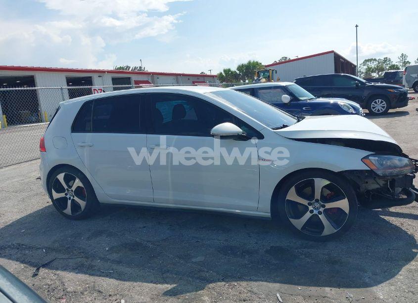 Photo 13 of 2015 Volkswagen Golf GTI 2.0T S 4-DOOR (VIN 3VW5T7AU3FM019247)