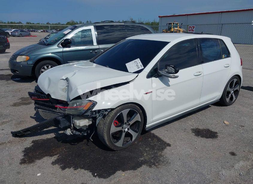 Photo 2 of 2015 Volkswagen Golf GTI 2.0T S 4-DOOR (VIN 3VW5T7AU3FM019247)