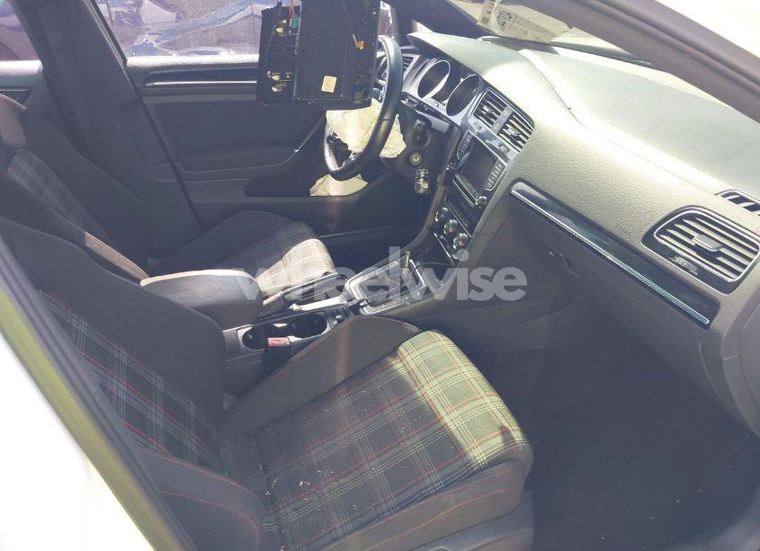 Photo 5 of 2015 Volkswagen Golf GTI 2.0T S 4-DOOR (VIN 3VW5T7AU3FM019247)