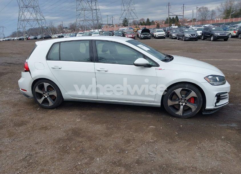 Photo 14 of 2019 Volkswagen Golf GTI 2.0T AUTOBAHN/2.0T RABBIT EDITION/2.0T S/2.0T SE (VIN 3VW5T7AU3KM010736)