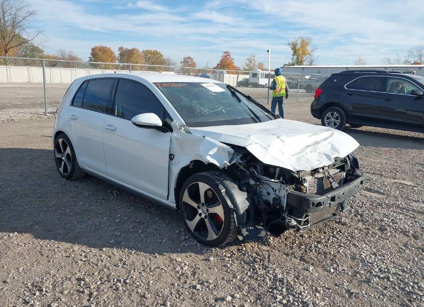 2016 Volkswagen Golf GTI S 4-DOOR (VIN 3VW5T7AU4GM036558) main photo