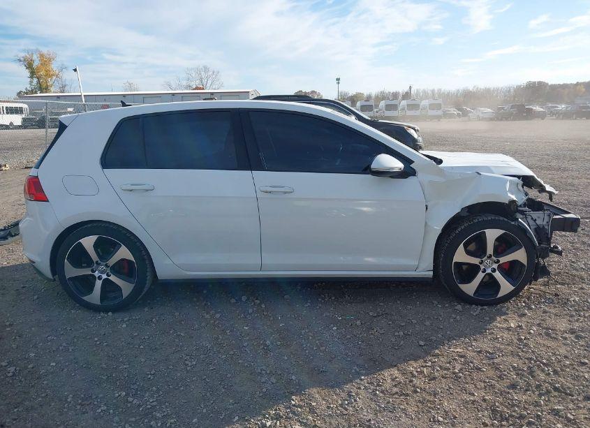 Photo 13 of 2016 Volkswagen Golf GTI S 4-DOOR (VIN 3VW5T7AU4GM036558)