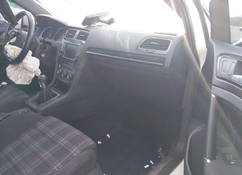 Photo 5 of 2016 Volkswagen Golf GTI S 4-DOOR (VIN 3VW5T7AU4GM036558)