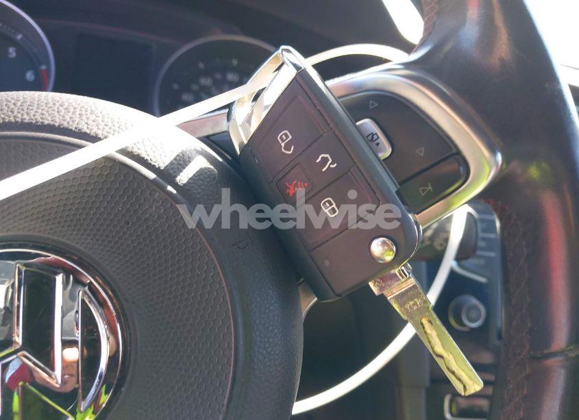 Photo 11 of 2017 Volkswagen Golf GTI AUTOBAHN 4-DOOR/S 4-DOOR/SE 4-DOOR/SPORT 4-DOOR (VIN 3VW5T7AU4HM057802)