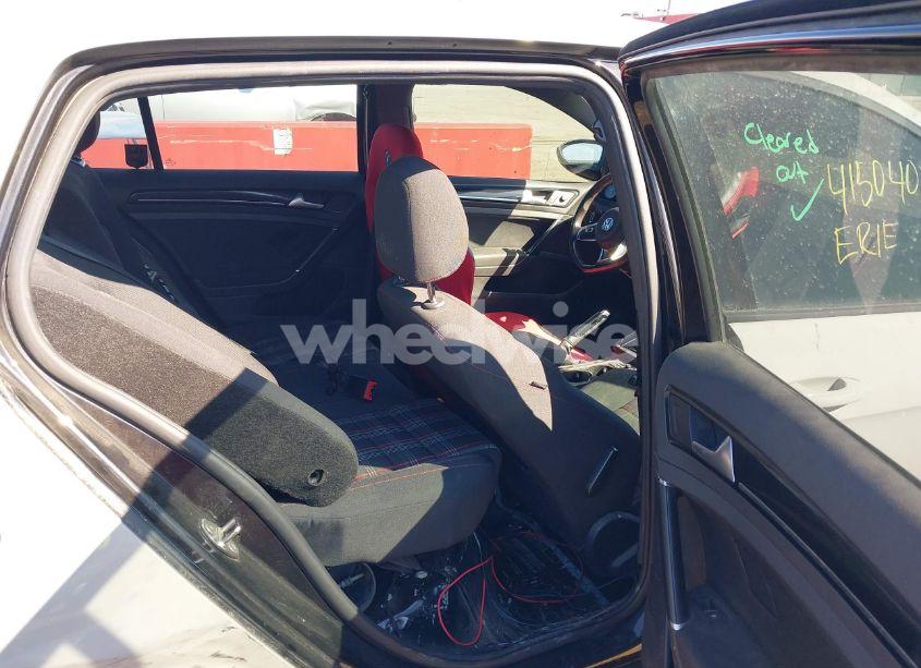 Photo 8 of 2017 Volkswagen Golf GTI AUTOBAHN 4-DOOR/S 4-DOOR/SE 4-DOOR/SPORT 4-DOOR (VIN 3VW5T7AU4HM057802)