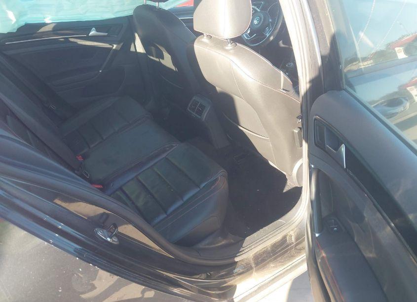 Photo 8 of 2016 Volkswagen Golf GTI SE 4-DOOR (VIN 3VW5T7AU5GM036715)