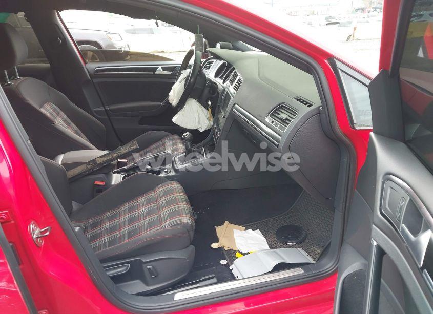Photo 5 of 2017 Volkswagen Golf GTI S 4-DOOR (VIN 3VW5T7AU5HM009256)