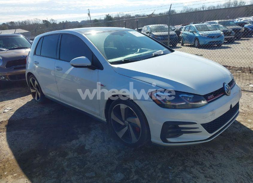 2019 Volkswagen Golf GTI 2.0T AUTOBAHN/2.0T RABBIT EDITION/2.0T S/2.0T SE (VIN 3VW5T7AU5KM014903) main photo