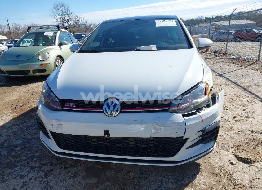 Photo 12 of 2019 Volkswagen Golf GTI 2.0T AUTOBAHN/2.0T RABBIT EDITION/2.0T S/2.0T SE (VIN 3VW5T7AU5KM014903)
