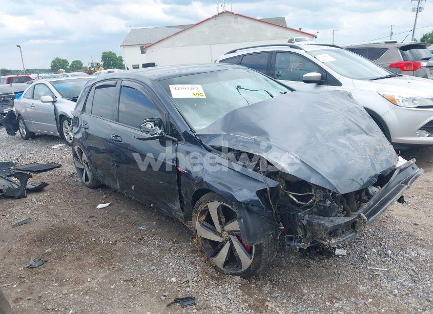 2019 Volkswagen Golf GTI 2.0T AUTOBAHN/2.0T RABBIT EDITION/2.0T S/2.0T SE (VIN 3VW5T7AU5KM017879) main photo