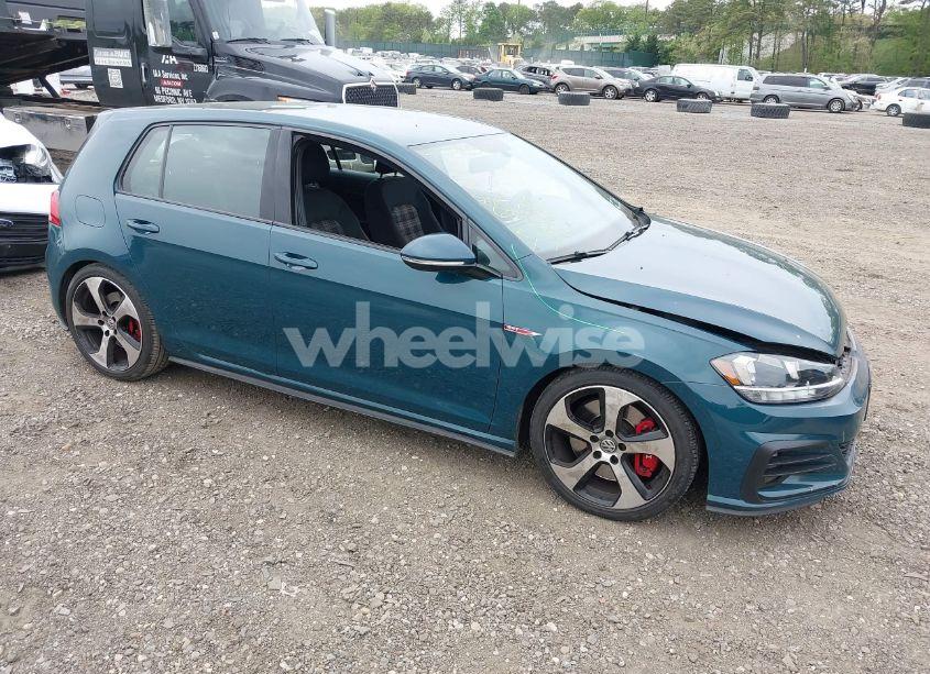 2019 Volkswagen Golf GTI 2.0T AUTOBAHN/2.0T RABBIT EDITION/2.0T S/2.0T SE (VIN 3VW5T7AU5KM025738) main photo