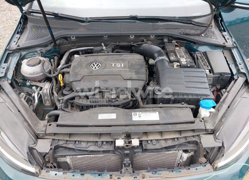 Photo 10 of 2019 Volkswagen Golf GTI 2.0T AUTOBAHN/2.0T RABBIT EDITION/2.0T S/2.0T SE (VIN 3VW5T7AU5KM025738)