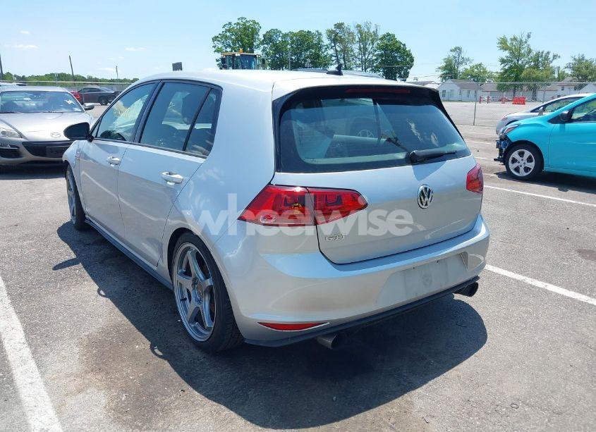 Photo 3 of 2015 Volkswagen Golf GTI 2.0T AUTOBAHN 4-DOOR (VIN 3VW5T7AU6FM007772)