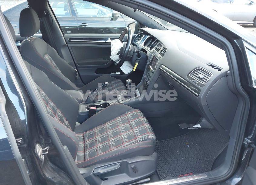 Photo 5 of 2015 Volkswagen Golf GTI 2.0T S 4-DOOR (VIN 3VW5T7AU6FM010980)