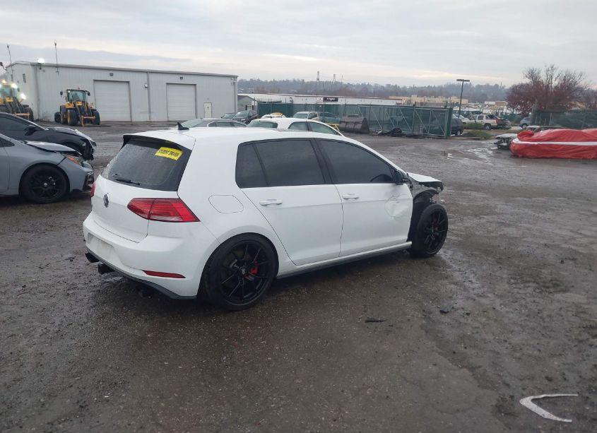 Photo 4 of 2019 Volkswagen Golf GTI 2.0T AUTOBAHN/2.0T RABBIT EDITION/2.0T S/2.0T SE (VIN 3VW5T7AU7KM029807)