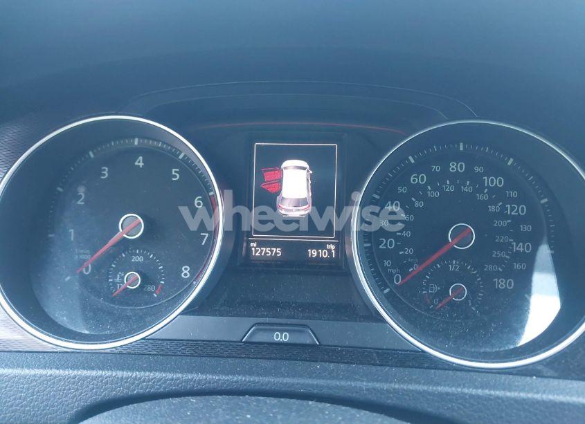 Photo 7 of 2015 Volkswagen Golf GTI 2.0T SE 4-DOOR (VIN 3VW5T7AU8FM001603)