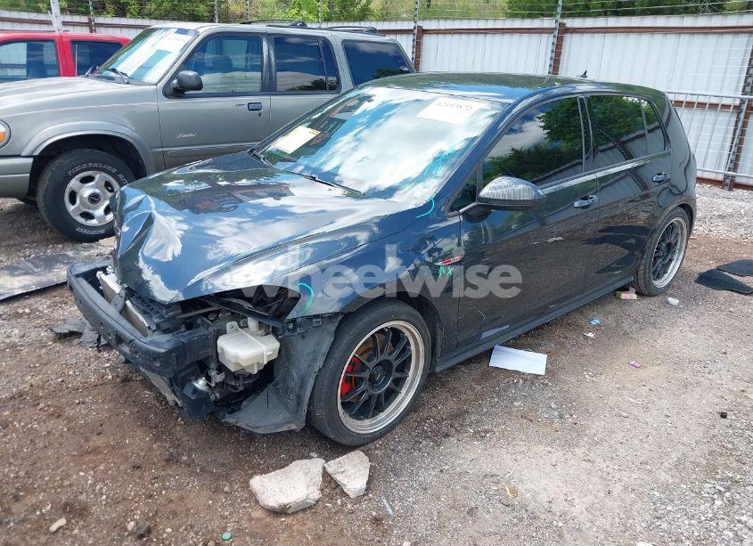 Photo 2 of 2015 Volkswagen Golf GTI 2.0T S 4-DOOR (VIN 3VW5T7AU8FM024377)