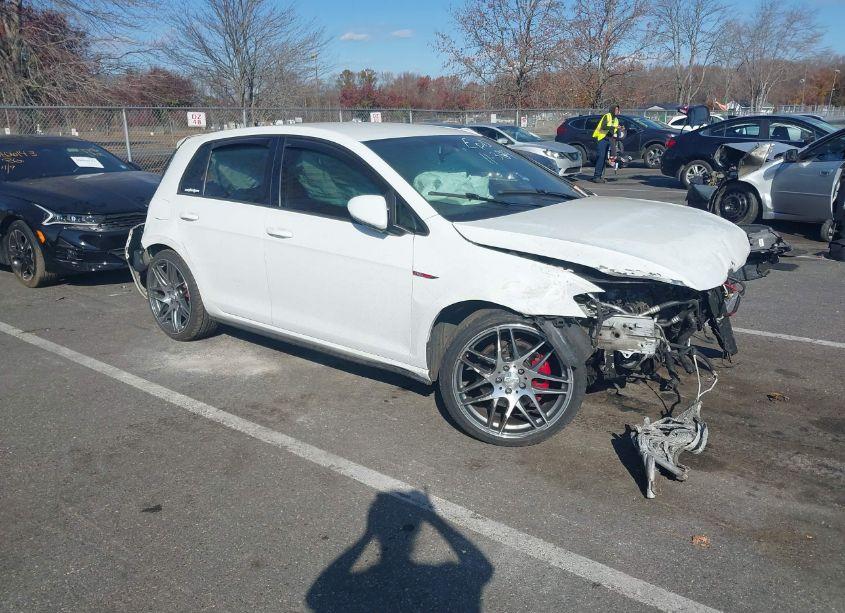 2016 Volkswagen Golf GTI S 4-DOOR (VIN 3VW5T7AU8GM053718) main photo
