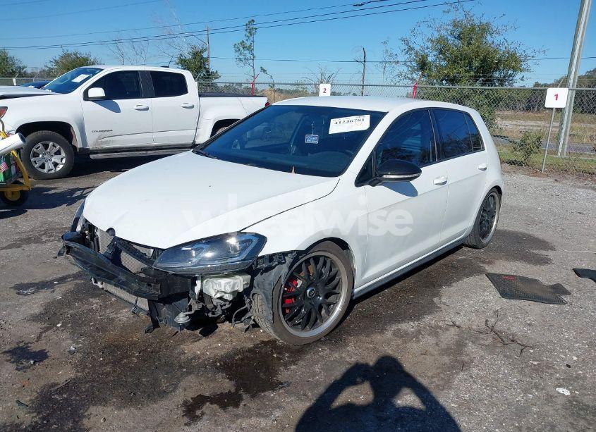 Photo 2 of 2017 Volkswagen Golf GTI AUTOBAHN 4-DOOR/S 4-DOOR/SE 4-DOOR/SPORT 4-DOOR (VIN 3VW5T7AU8HM063747)