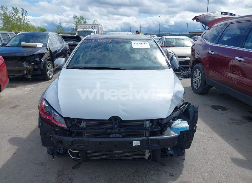 Photo 13 of 2019 Volkswagen Golf GTI 2.0T AUTOBAHN/2.0T RABBIT EDITION/2.0T S/2.0T SE (VIN 3VW5T7AU8KM038287)