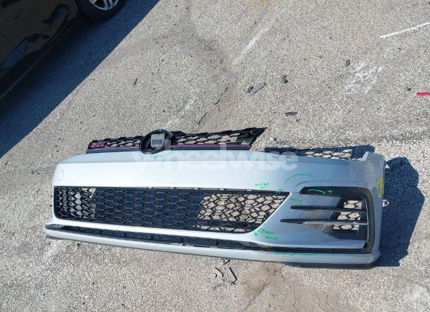 Photo 18 of 2019 Volkswagen Golf GTI 2.0T AUTOBAHN/2.0T RABBIT EDITION/2.0T S/2.0T SE (VIN 3VW5T7AU8KM038287)