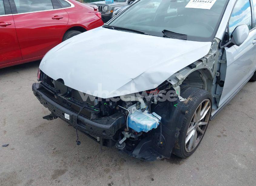 Photo 6 of 2019 Volkswagen Golf GTI 2.0T AUTOBAHN/2.0T RABBIT EDITION/2.0T S/2.0T SE (VIN 3VW5T7AU8KM038287)