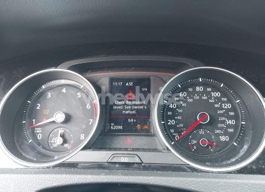 Photo 7 of 2019 Volkswagen Golf GTI 2.0T AUTOBAHN/2.0T RABBIT EDITION/2.0T S/2.0T SE (VIN 3VW5T7AU8KM038287)