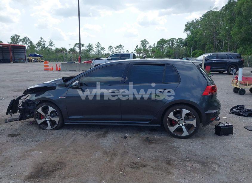 Photo 14 of 2015 Volkswagen Golf GTI 2.0T SE 4-DOOR (VIN 3VW5T7AU9FM002386)
