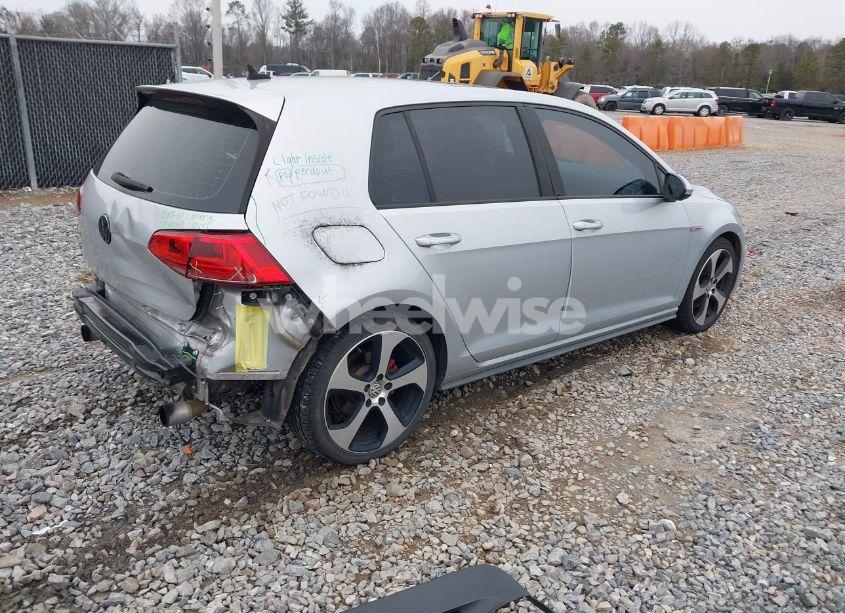 Photo 4 of 2015 Volkswagen Golf GTI 2.0T SE 4-DOOR (VIN 3VW5T7AU9FM068078)