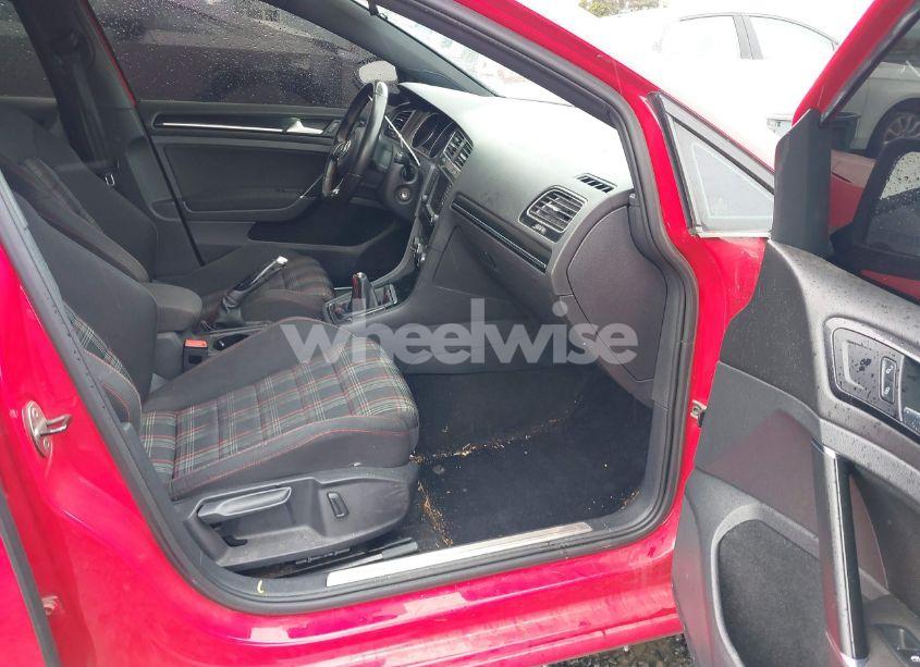 Photo 5 of 2017 Volkswagen Golf GTI AUTOBAHN 4-DOOR/S 4-DOOR/SE 4-DOOR/SPORT 4-DOOR (VIN 3VW5T7AU9HM030871)