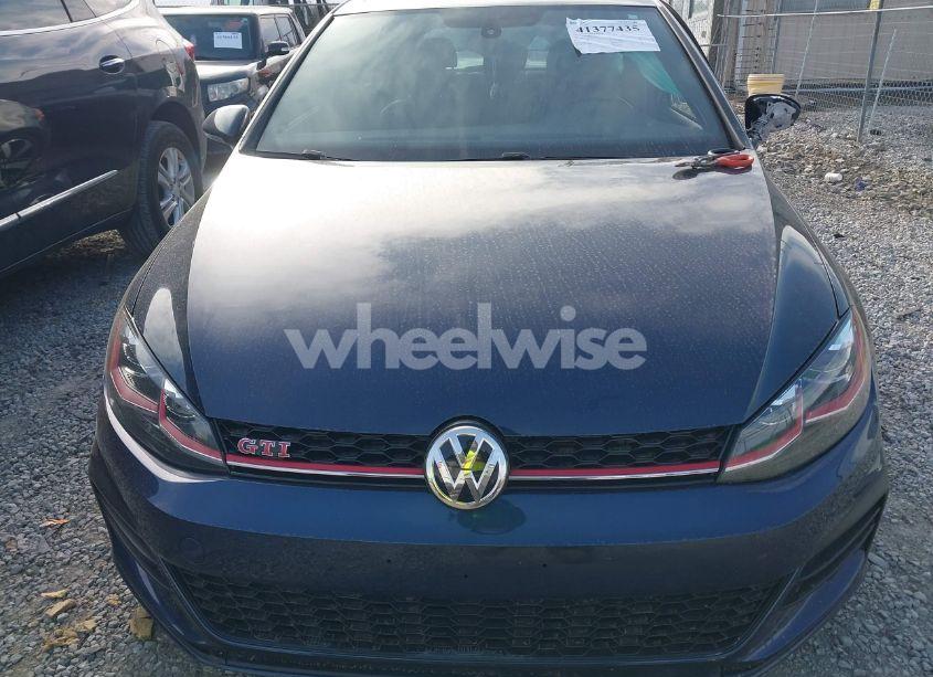 Photo 10 of 2019 Volkswagen Golf GTI 2.0T AUTOBAHN/2.0T RABBIT EDITION/2.0T S/2.0T SE (VIN 3VW5T7AU9KM031316)