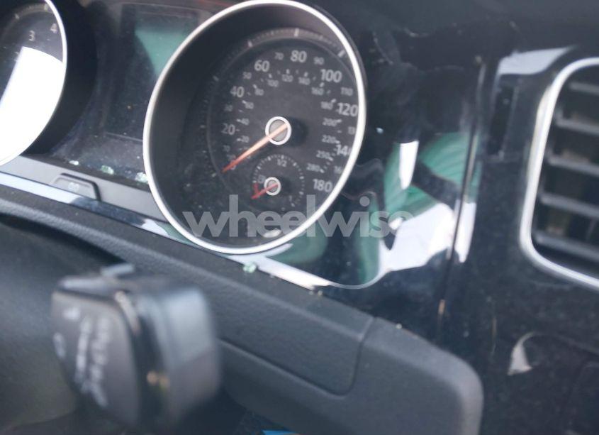 Photo 14 of 2019 Volkswagen Golf GTI 2.0T AUTOBAHN/2.0T RABBIT EDITION/2.0T S/2.0T SE (VIN 3VW5T7AU9KM031316)