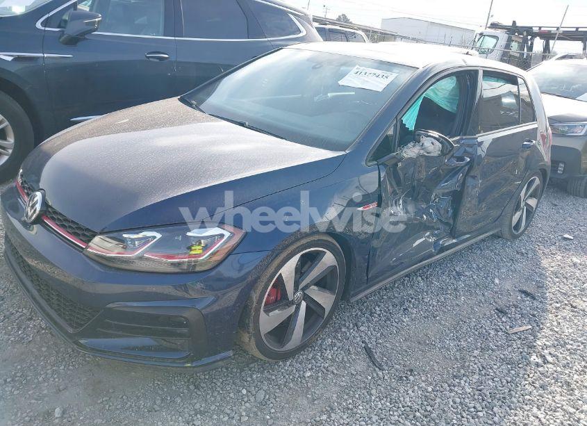 Photo 2 of 2019 Volkswagen Golf GTI 2.0T AUTOBAHN/2.0T RABBIT EDITION/2.0T S/2.0T SE (VIN 3VW5T7AU9KM031316)