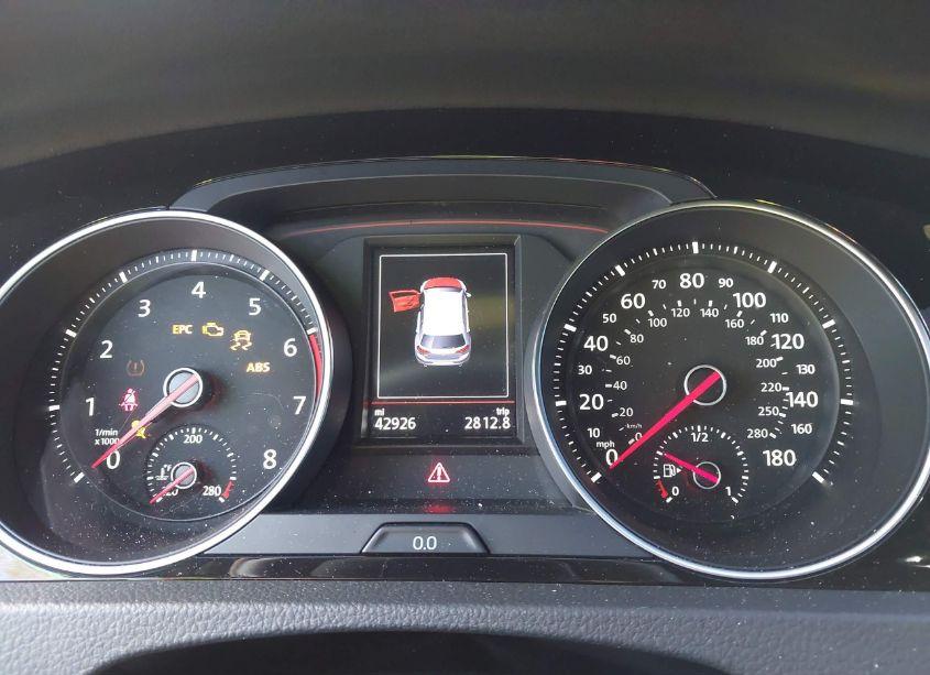 Photo 7 of 2019 Volkswagen Golf GTI 2.0T AUTOBAHN/2.0T RABBIT EDITION/2.0T S/2.0T SE (VIN 3VW5T7AUXKM017859)