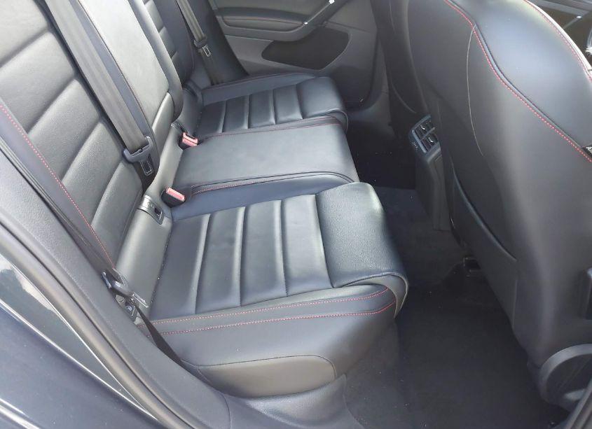 Photo 8 of 2019 Volkswagen Golf GTI 2.0T AUTOBAHN/2.0T RABBIT EDITION/2.0T S/2.0T SE (VIN 3VW5T7AUXKM017859)