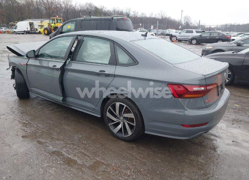 Photo 3 of 2019 Volkswagen Jetta GLI 2.0T 35TH ANNIVERSARY EDITION/2.0T AUTOBAHN/2.0T S (VIN 3VW5T7BU2KM251816)