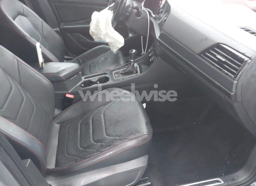 Photo 5 of 2019 Volkswagen Jetta GLI 2.0T 35TH ANNIVERSARY EDITION/2.0T AUTOBAHN/2.0T S (VIN 3VW5T7BU2KM251816)