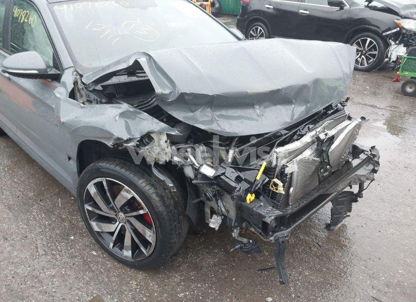 Photo 6 of 2019 Volkswagen Jetta GLI 2.0T 35TH ANNIVERSARY EDITION/2.0T AUTOBAHN/2.0T S (VIN 3VW5T7BU2KM251816)