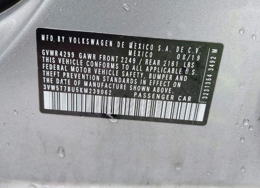 Photo 9 of 2019 Volkswagen Jetta GLI 2.0T 35TH ANNIVERSARY EDITION/2.0T AUTOBAHN/2.0T S (VIN 3VW5T7BU5KM239062)