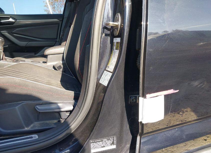 Photo 13 of 2019 Volkswagen Jetta GLI 2.0T 35TH ANNIVERSARY EDITION/2.0T AUTOBAHN/2.0T S (VIN 3VW5T7BU8KM182677)