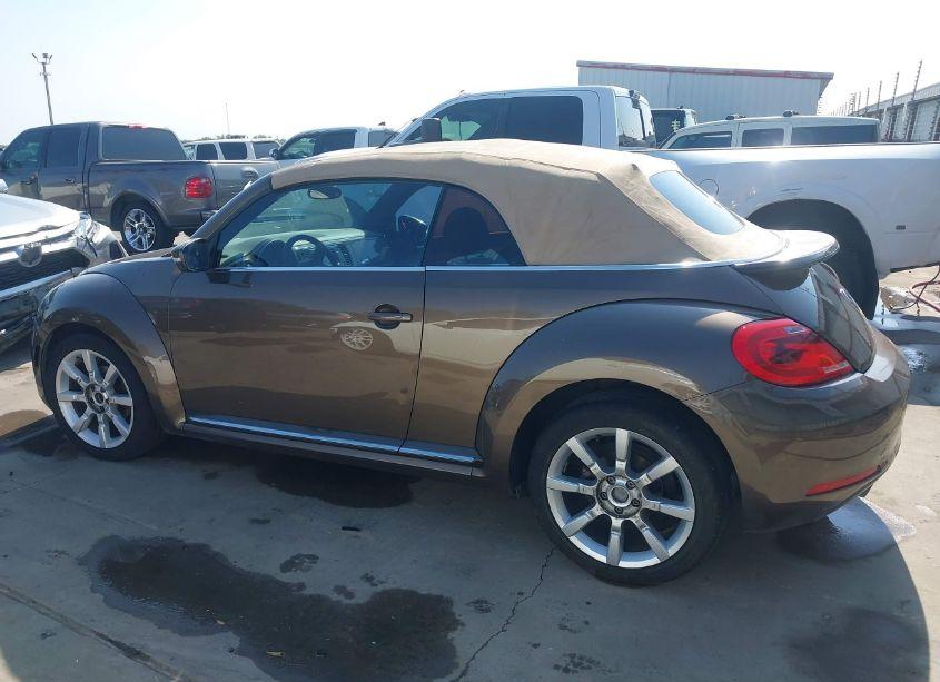Photo 14 of 2013 Volkswagen Beetle 2.5L (VIN 3VW5X7AT3DM825341)