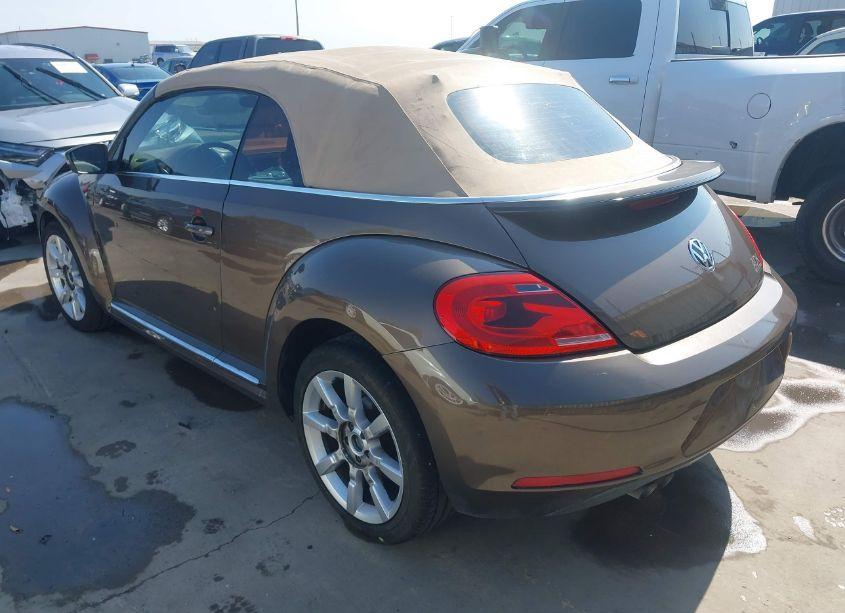 Photo 3 of 2013 Volkswagen Beetle 2.5L (VIN 3VW5X7AT3DM825341)
