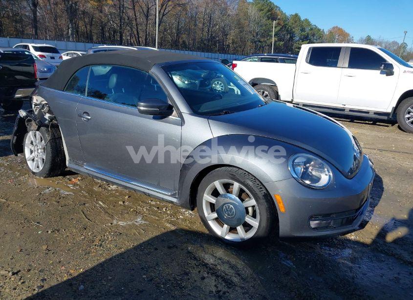 2013 Volkswagen Beetle 2.5L (VIN 3VW5X7AT6DM828394) main photo