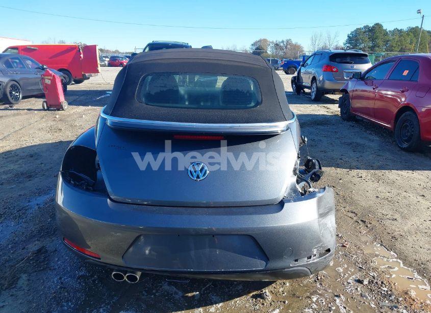 Photo 17 of 2013 Volkswagen Beetle 2.5L (VIN 3VW5X7AT6DM828394)